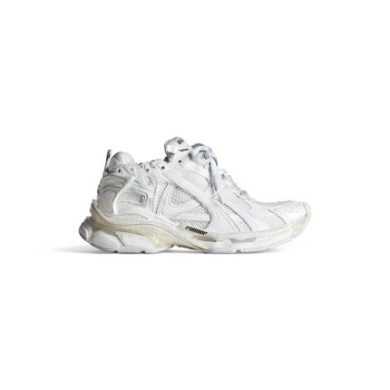 Womens Runner Sneaker in White