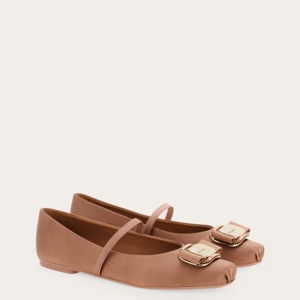 New Vara plate ballet flat