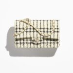 Classic 11.12 Handbag