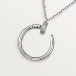 Juste un Clou pendant, diamonds