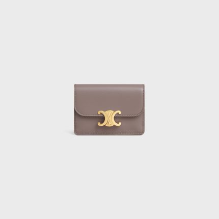 CARD HOLDER WITH FLAP TRIOMPHE IN SHINY CALFSKIN PEBBLE