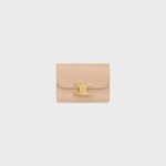 CARD HOLDER WITH FLAP TRIOMPHE IN SHINY CALFSKIN OAT BEIGE