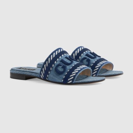 Womens slide sandal with Gucci script