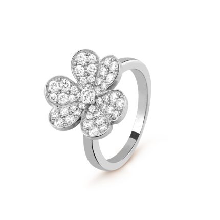 Frivole Between the Finger ring