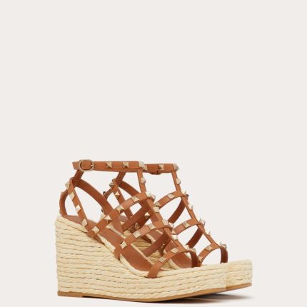 ROCKSTUD WEDGE SANDAL WITH CALFSKIN STRAPS 95MM