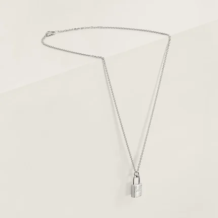 Kelly Cadenas pendant