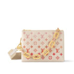 Louis Vuitton Coussin PM M25110